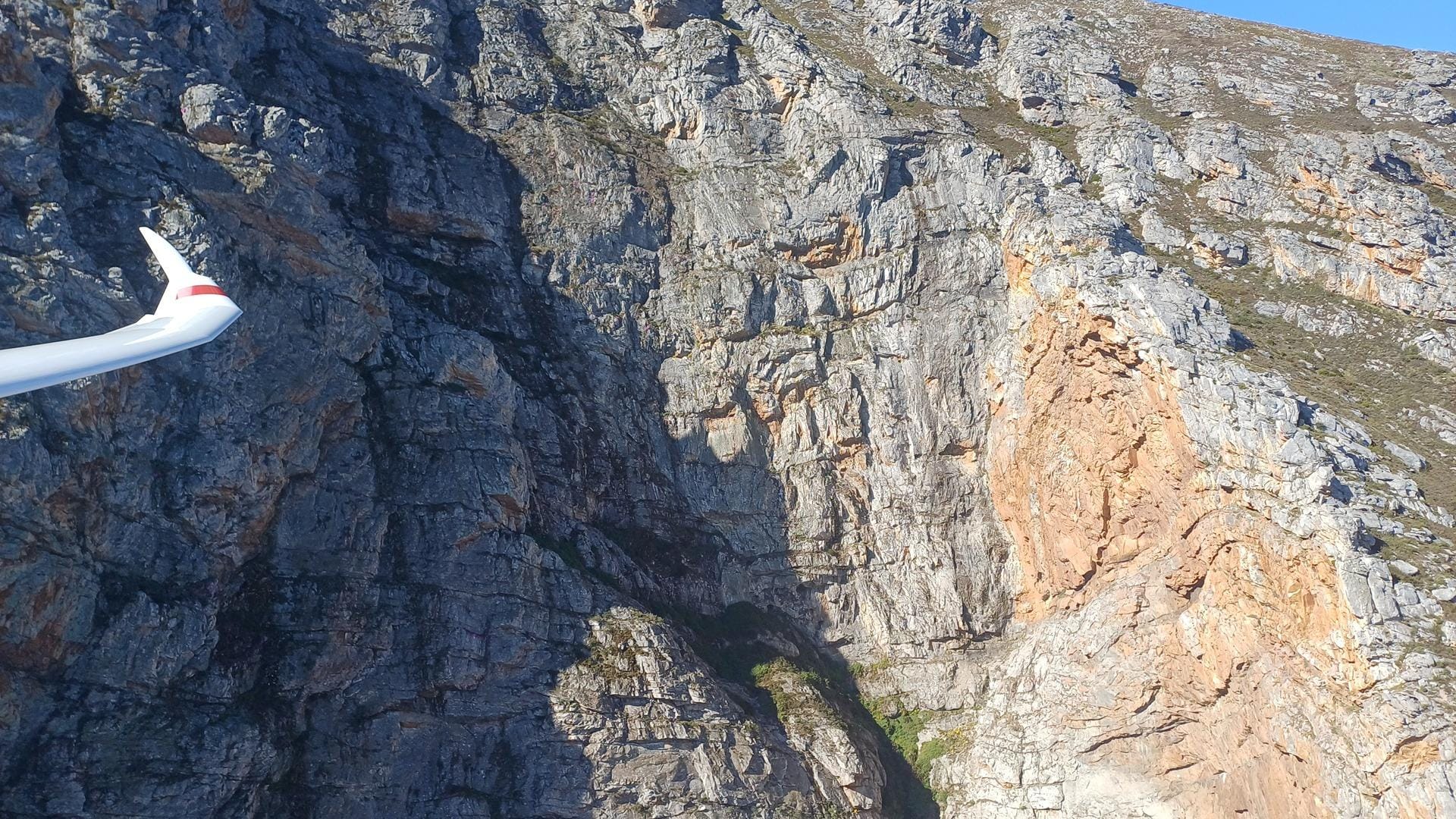 Between Bushfires and Ridges