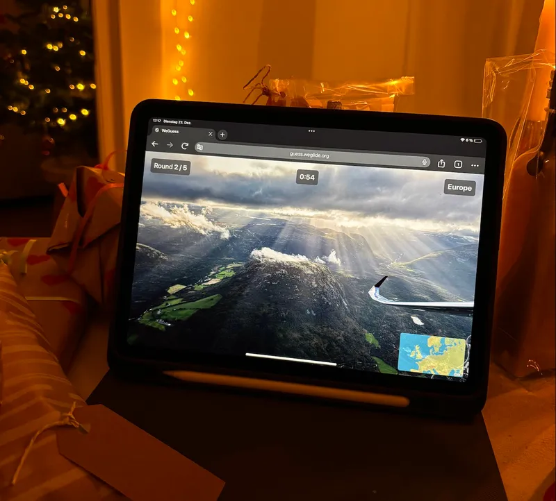 🎁 Unser Weihnachtsgeschenk an Dich – WeGuess